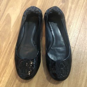 Tory Burch Flats Black patent